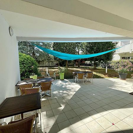 Domitys Le Clos Du Cedre Aparthotel Dompierre-sur-Mer Exterior photo